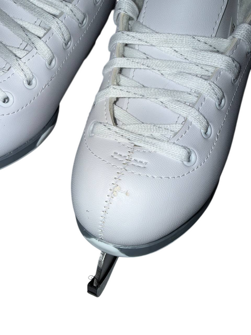 Jackson Figure Skates SoftSkate JS180 Women's (Refurbished, Fleece, Size 8)