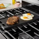 Whirlpool® 30-inch Gas Smart Range with Fan Convection Air Cooking Technology WSGS5030SW