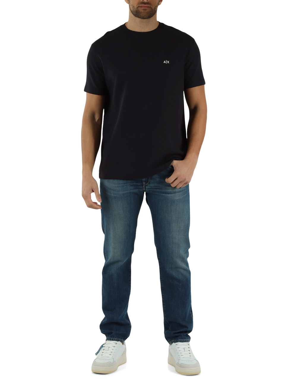 SCHWARZ | Regular Fit T-Shirt aus Baumwolle mit gesticktem Logo auf der Vorderseite
