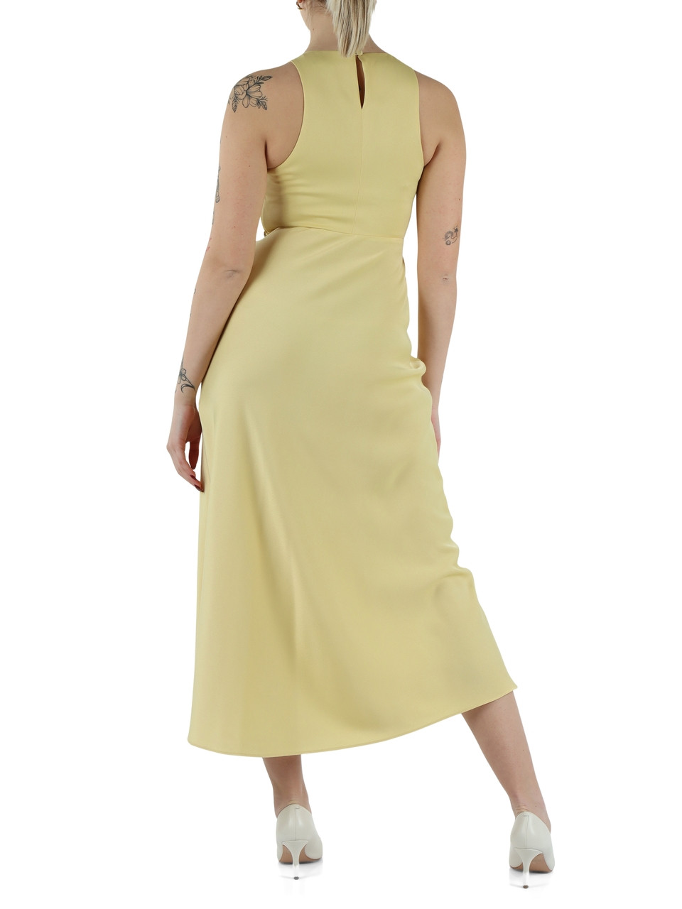 GIALLO | Abito midi in tessuto fluido con catena logo