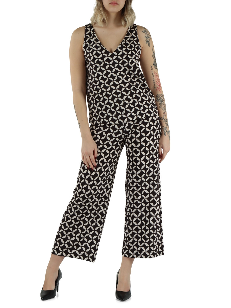 NERO | Pantalone gamba larga in viscosa stretch