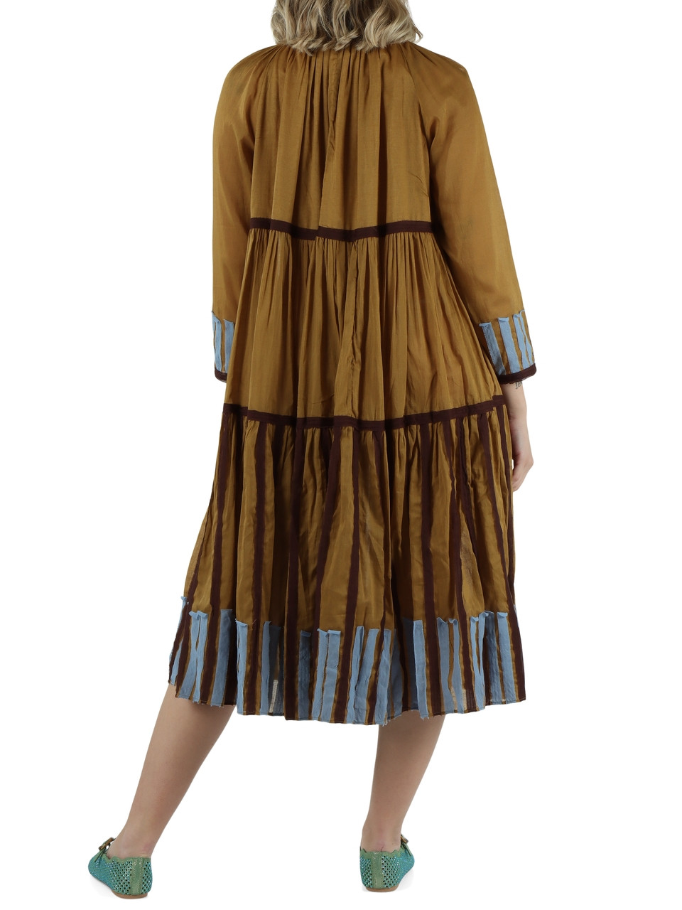 KAKI | Weites Kleid aus Baumwoll-Voile mit kontrastierenden Einsätzen
