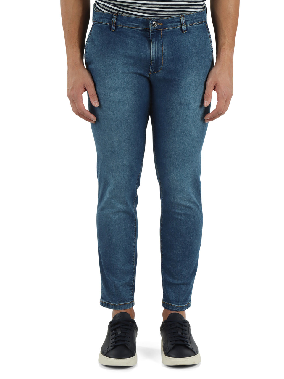 BLAU | DENIM: Jeanshose mit amerikanischen Taschen