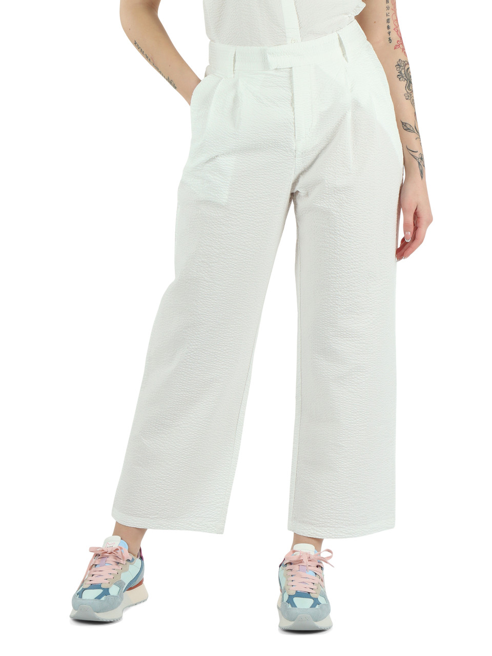 WEISS | Hose mit Bundfalten aus Seersucker-Baumwolle