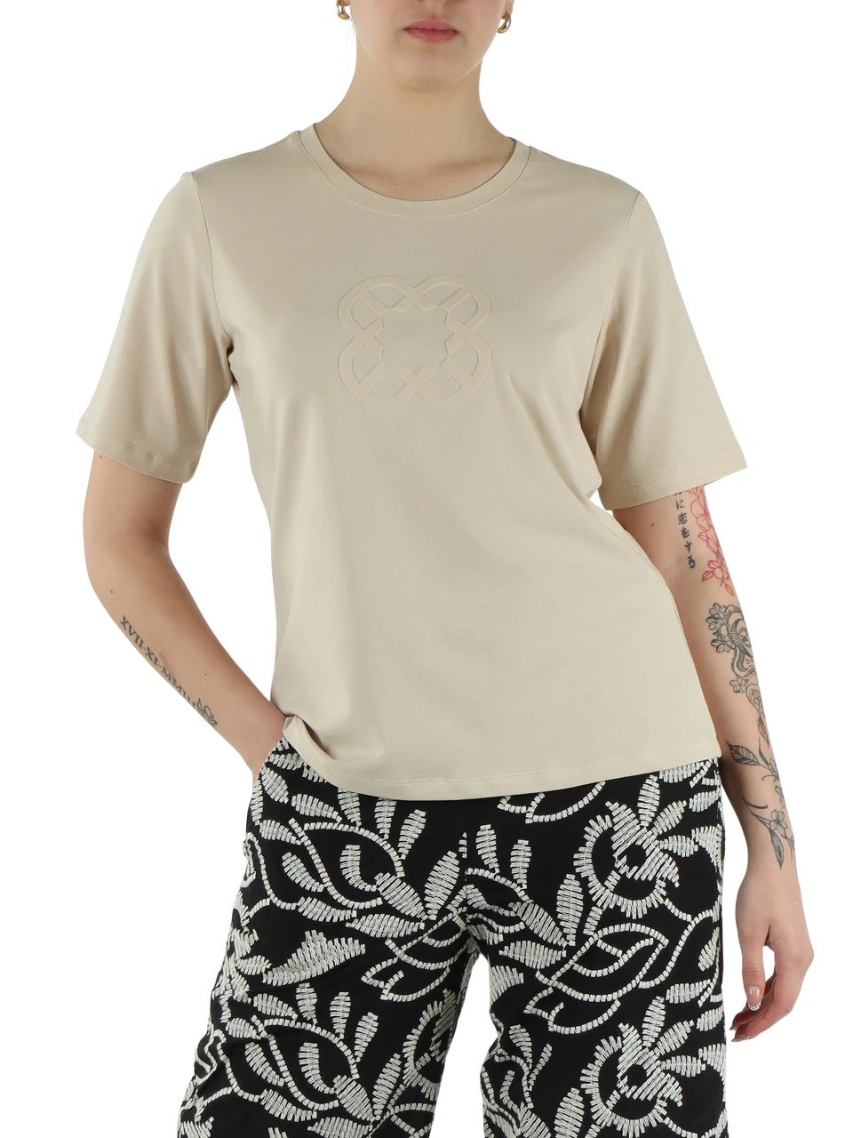 BEIGE | T-shirt in cotone stretch con logo a rilievo