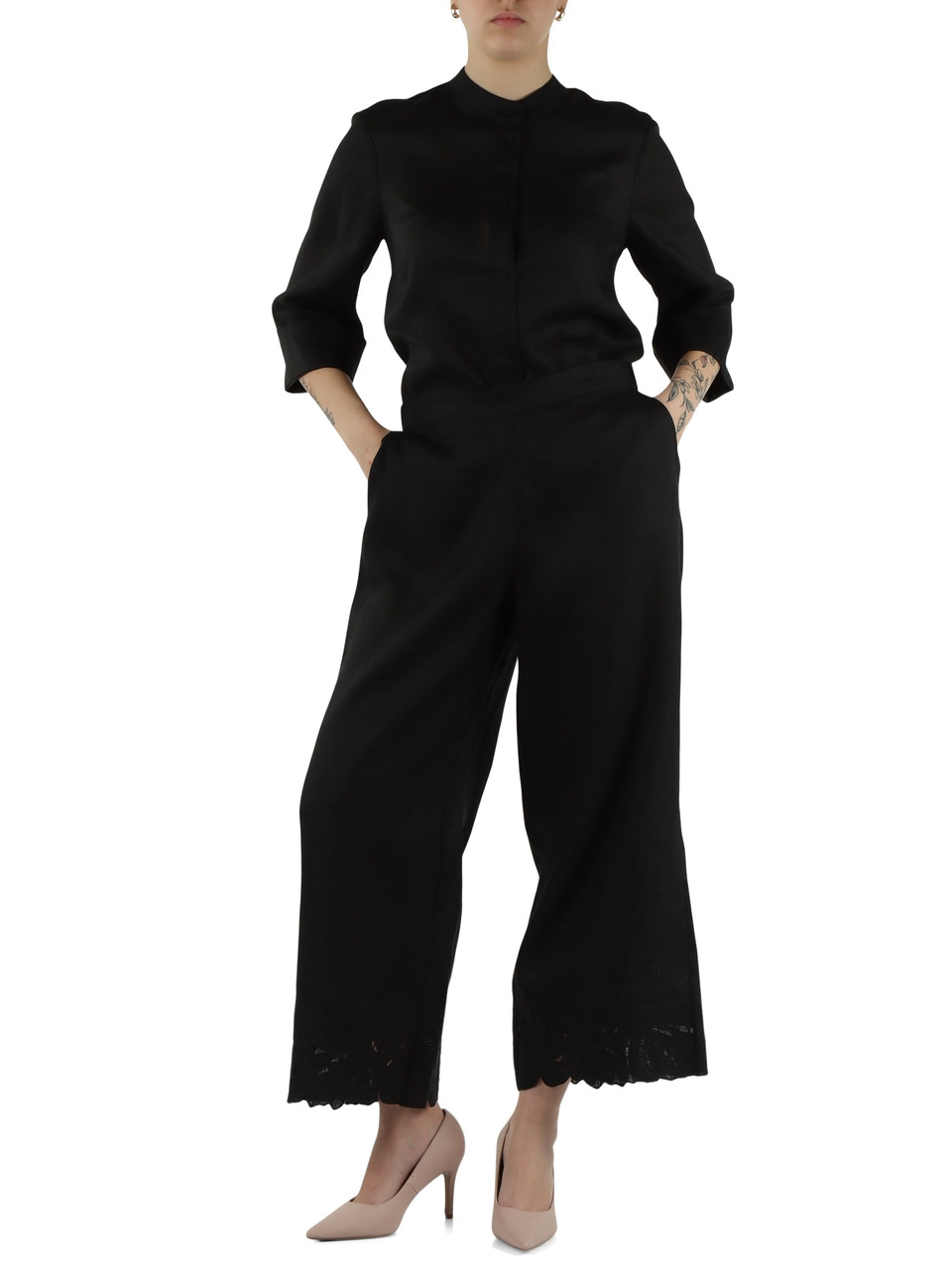NERO | Pantalone in lino con ricami in fondo