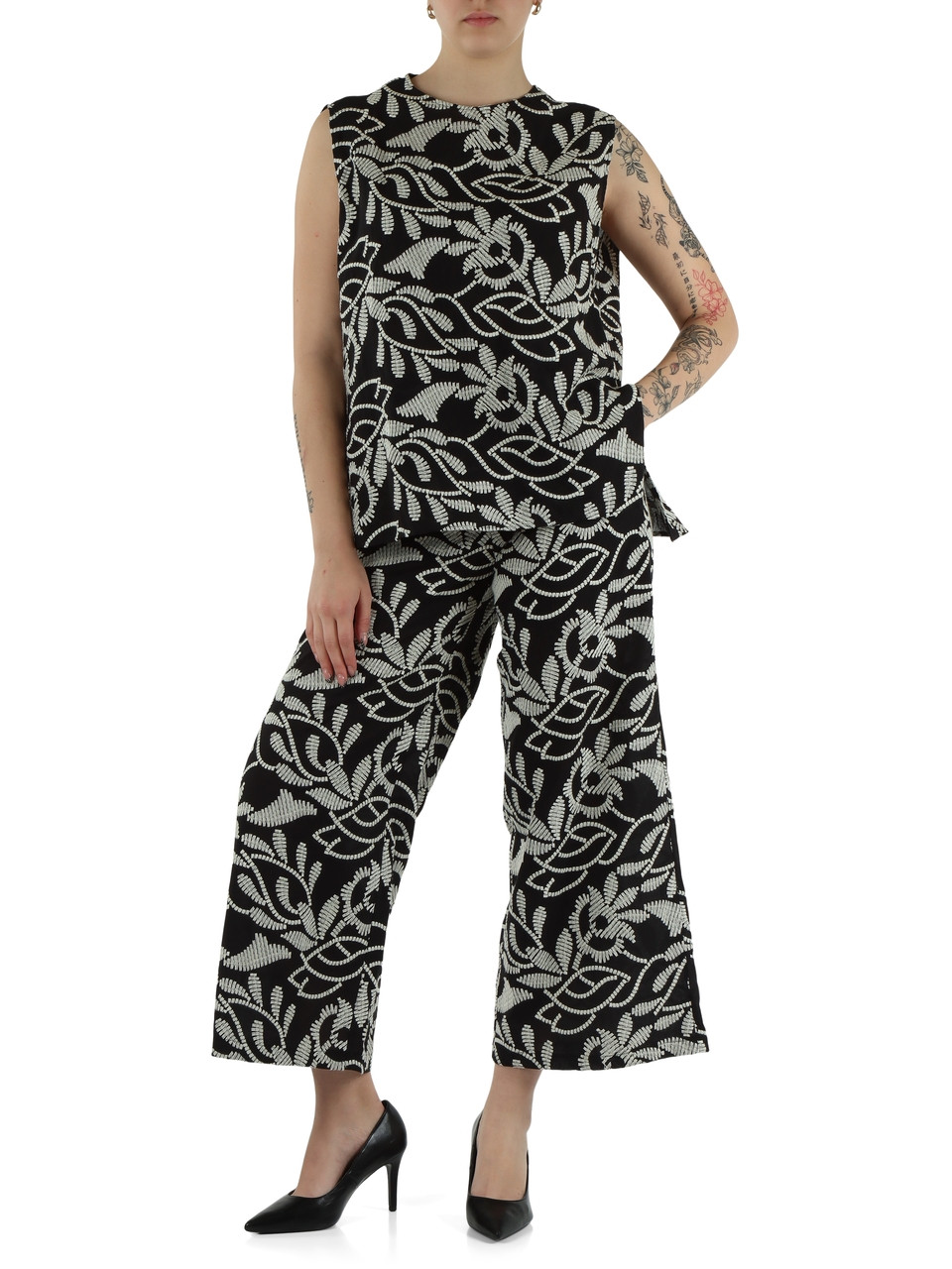 NERO | Pantalone gamba larga ricamato in cotone