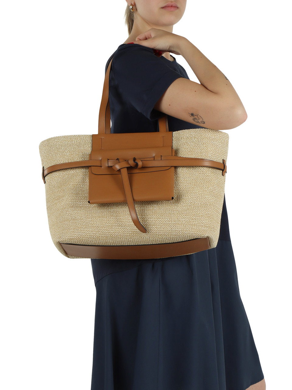 BEIGE | BELTY Einkaufstasche aus Stroh und Leder
