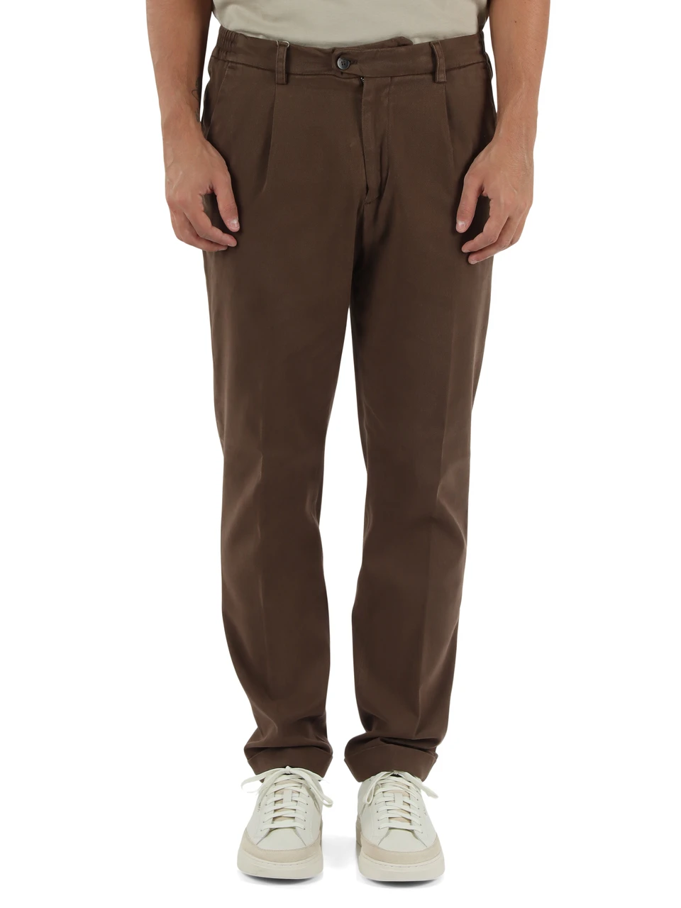 BRAUN | Hose aus Tencel und Stretch-Baumwolle mit Falten