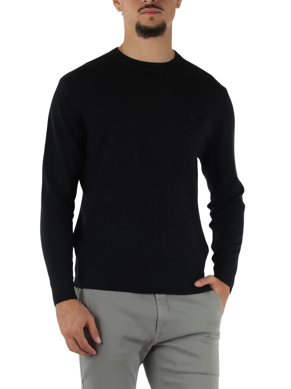 NERO | Maglia girocollo in misto lana