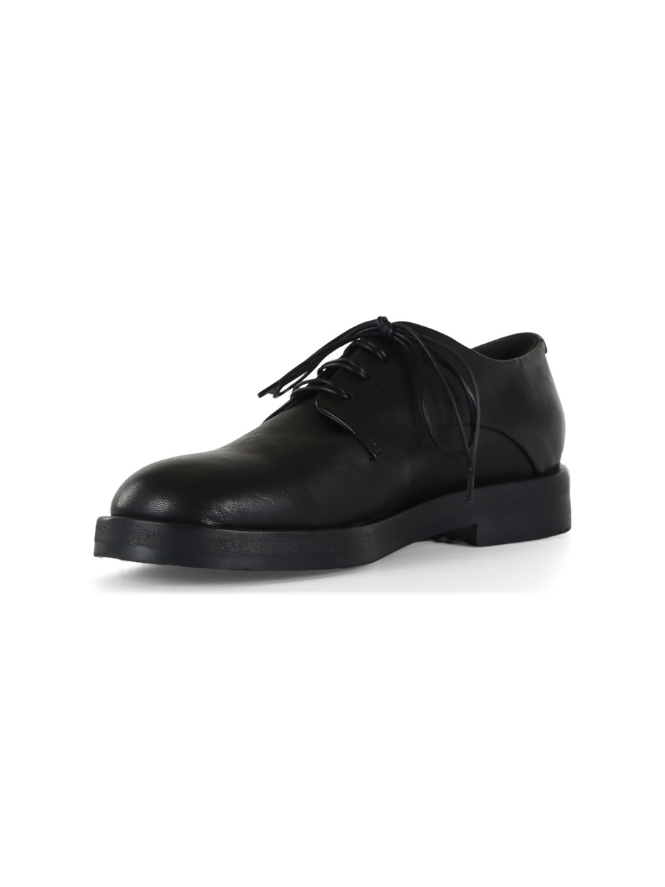 NERO | Stringata in pelle FRANK 04