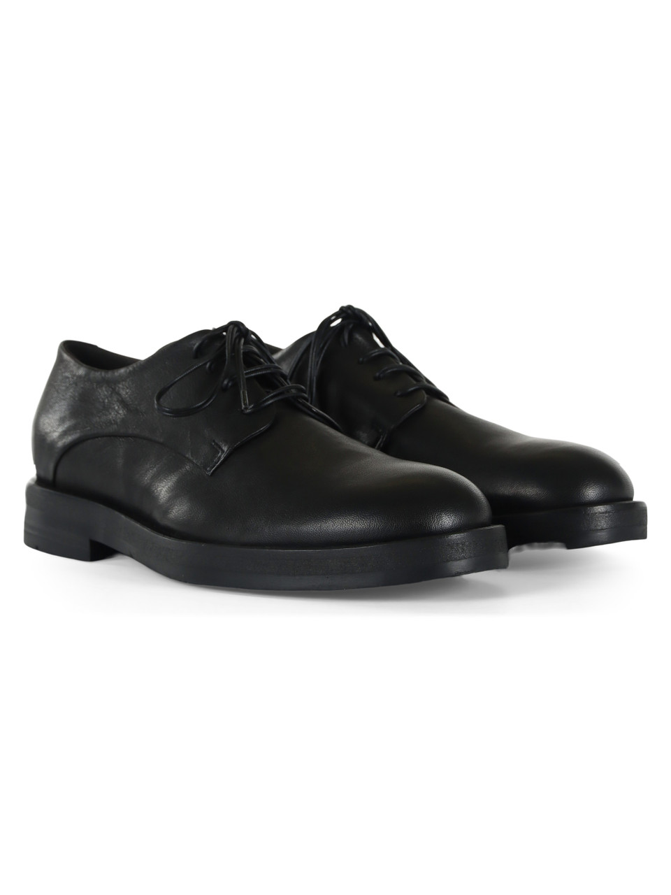NERO | Stringata in pelle FRANK 04