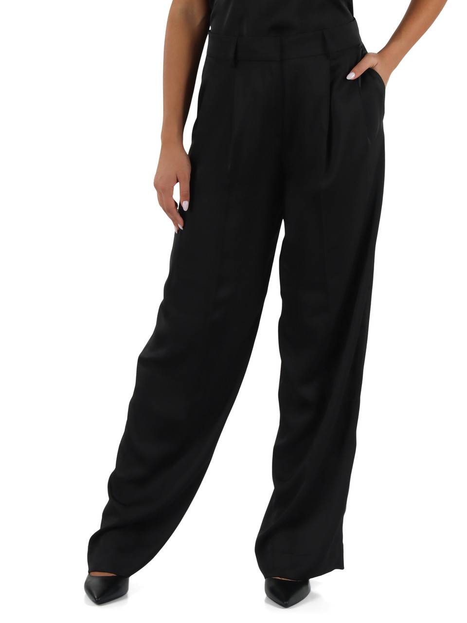 NERO | Pantalone gamba larga in satin con pinces