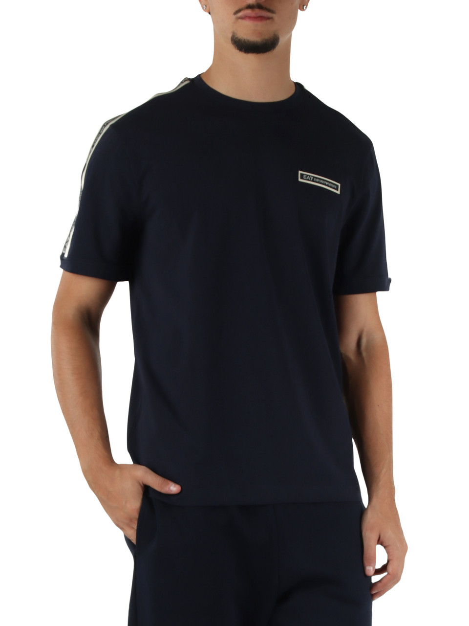 BLU SCURO | T-shirt in cotone stretch regular fit con patch logo