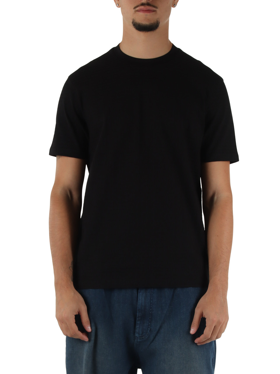 NERO | T-shirt regular fit in cotone con motivo logo