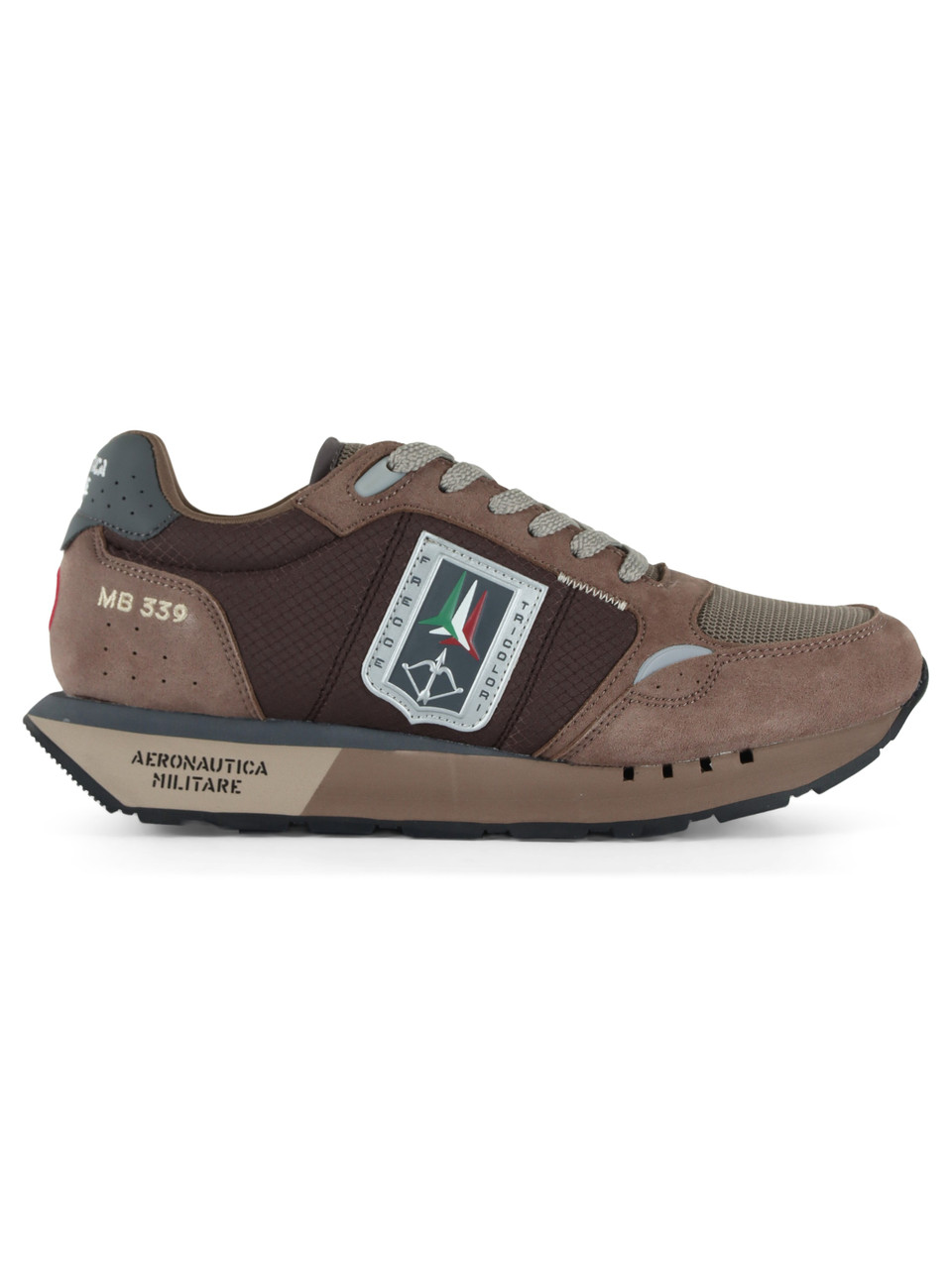 MARRONE | Sneakers in tessuto ed ecosuede con patch logo