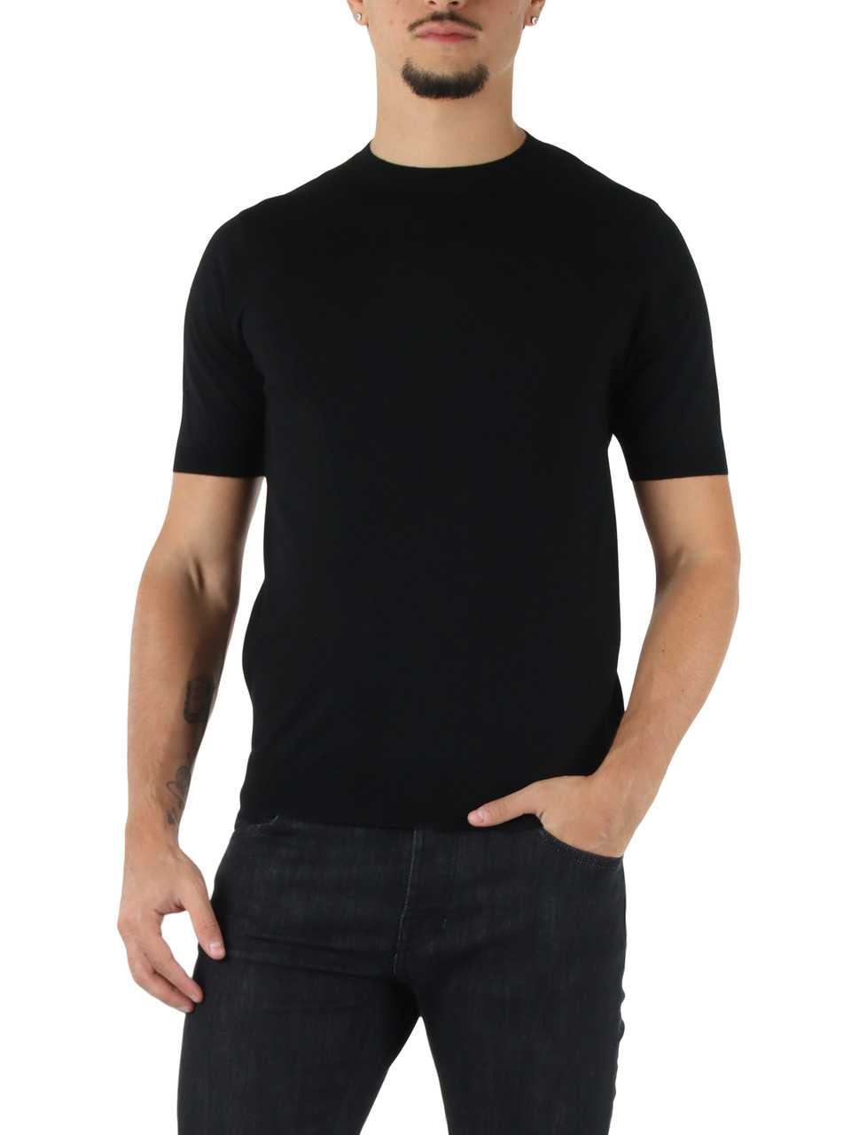 NERO | Maglia girocollo a maniche corte in misto lana