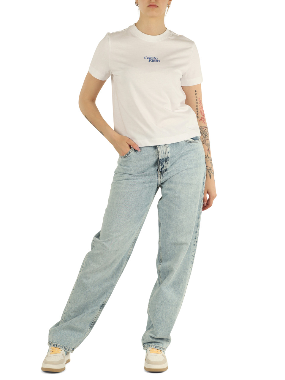 BIANCO | T-shirt in cotone con scritta logo a rilievo