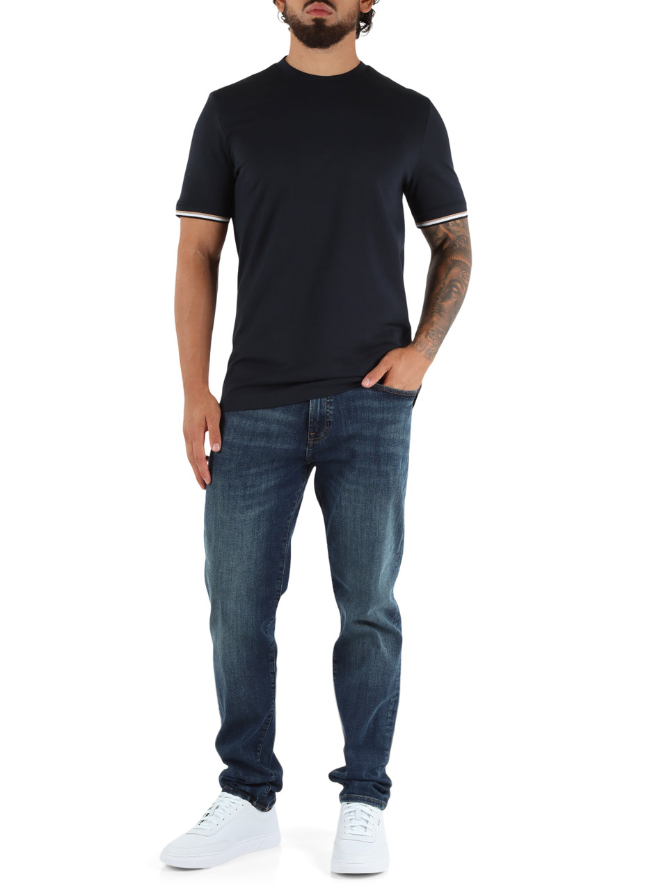 BLU SCURO | T-shirt in cotone con dettagli a contrasto