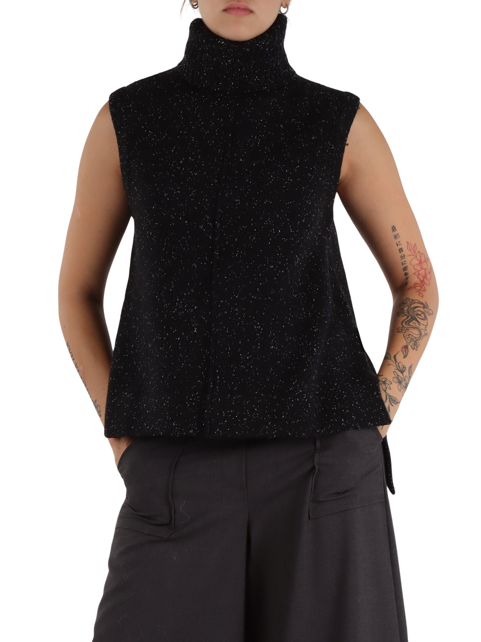 NERO | Gilet collo alto in misto lana