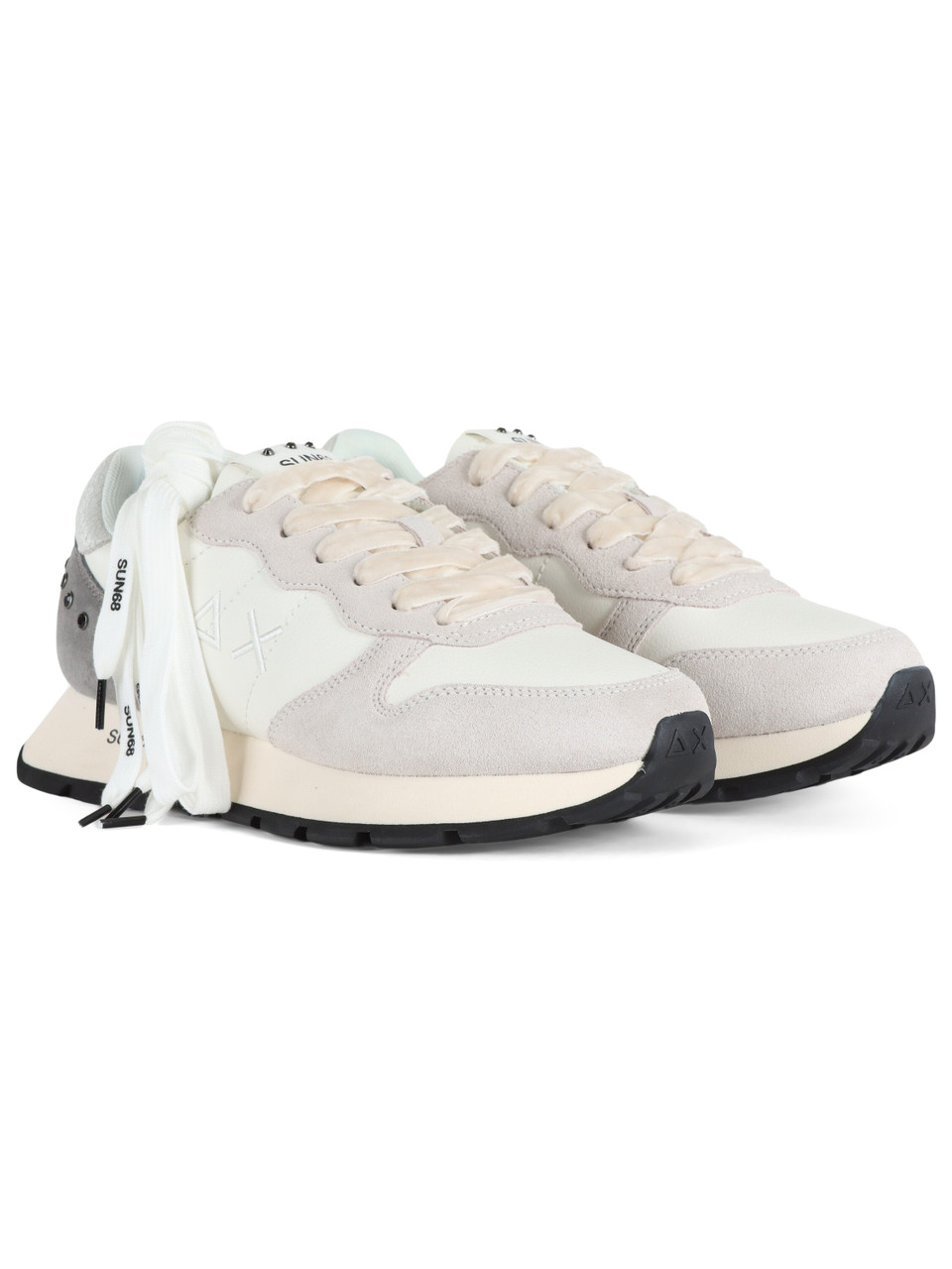 SAHNE | Sneakers aus Leder und Kunstleder ALLY STUDS