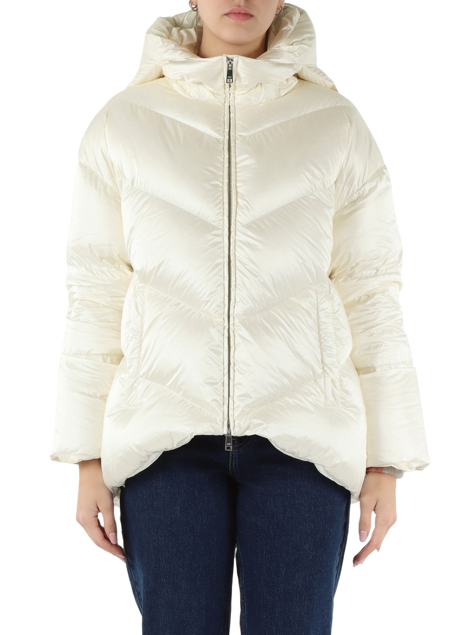 PANNA | Piumino trapuntato SEMI MATTE con cappuccio e zip laterali PANNA | Piumino trapuntato SEMI MATTE con cappuccio e zip laterali