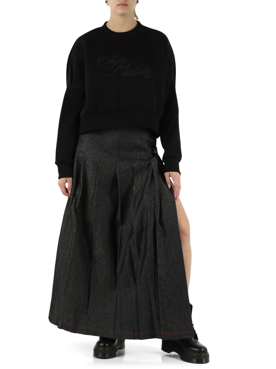 NERO | Felpa cropped con ricamo frontale NERO | Felpa cropped con ricamo frontale