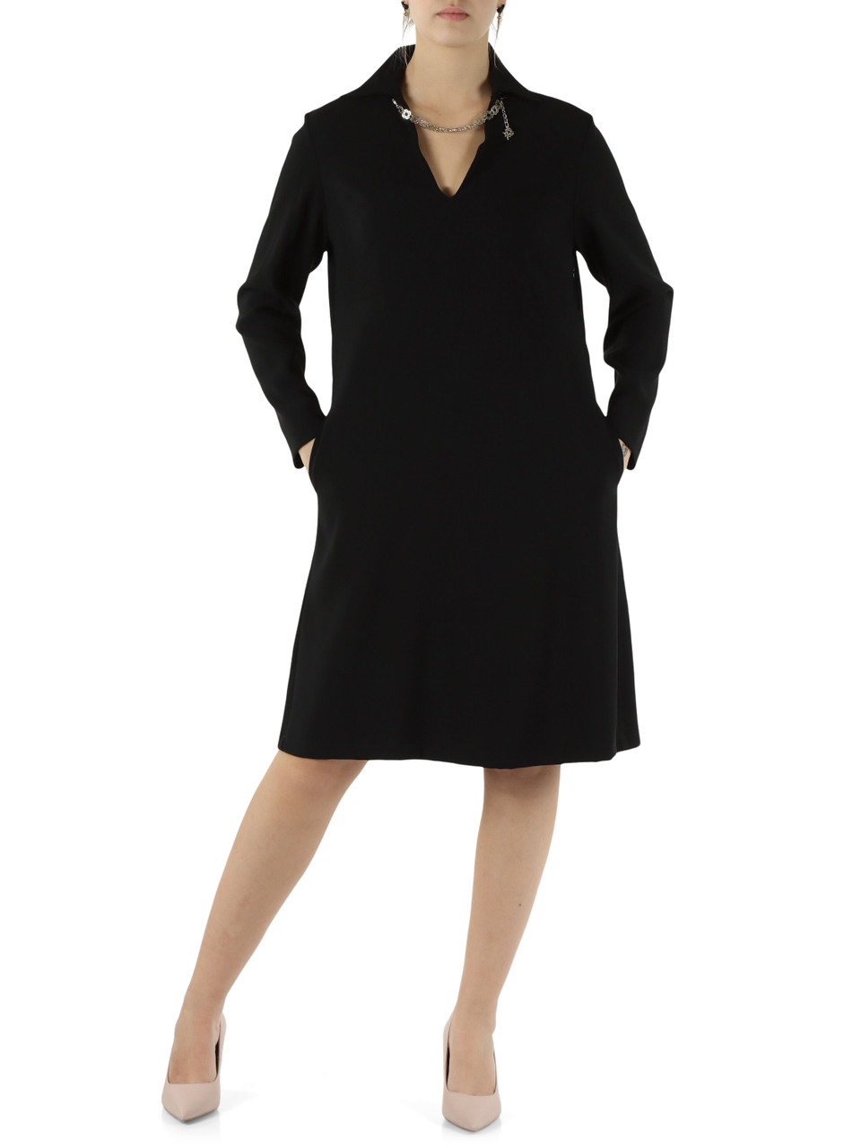 NERO | Abito in crepe con catena logo rimovibile