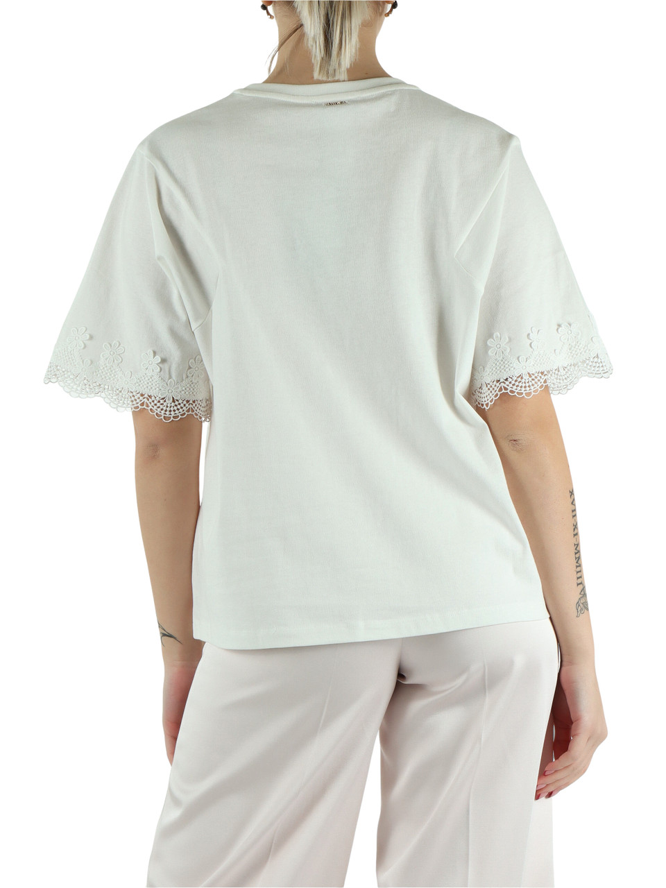 BIANCO | T-shirt in cotone con inserti in pizzo