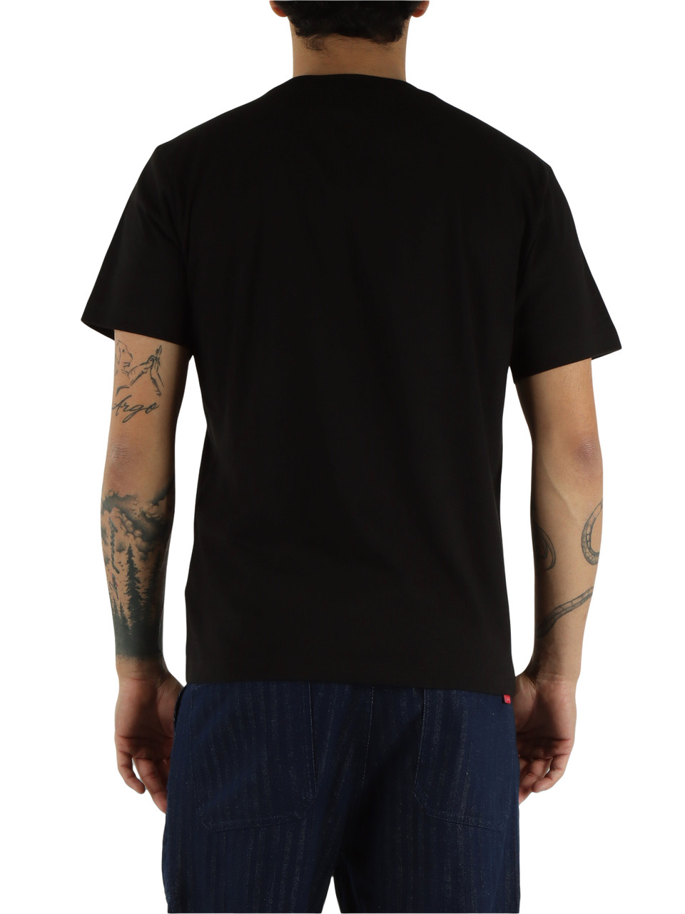 SCHWARZ | Baumwoll-T-Shirt mit Logo-Patch auf der Vorderseite