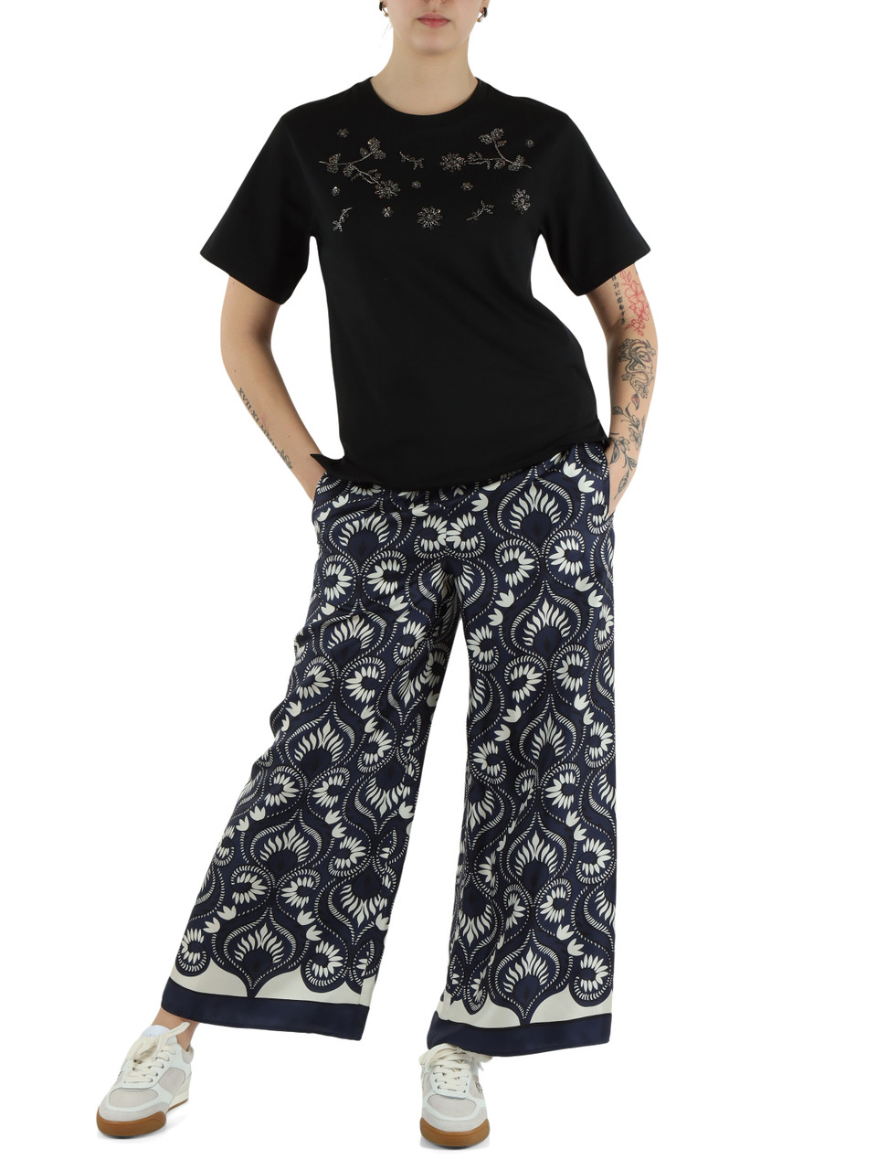 NERO | T-shirt in cotone AGILE con paillettes