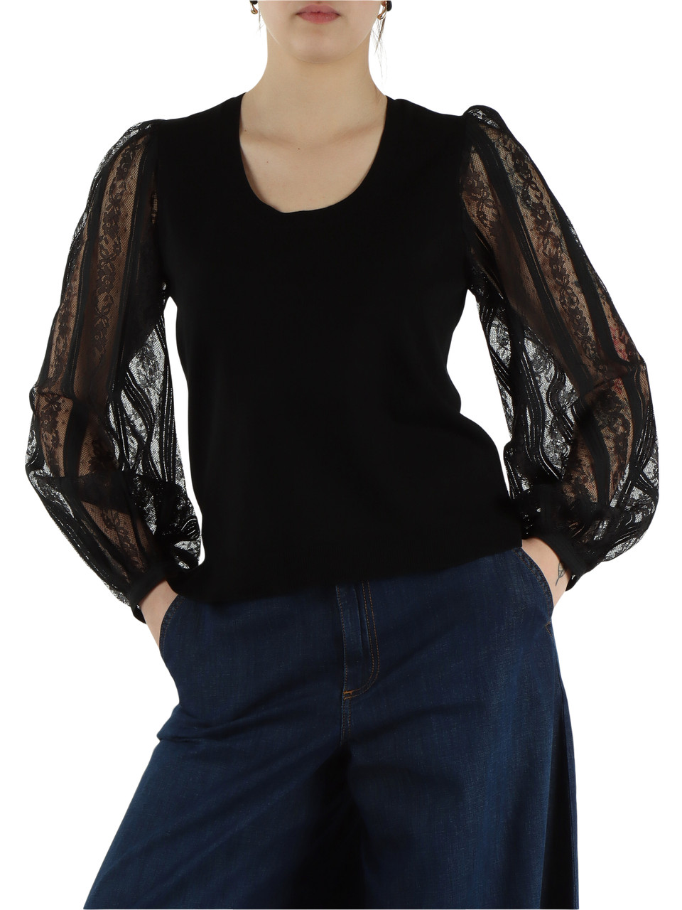 NERO | Maglia in misto viscosa con maniche in pizzo
