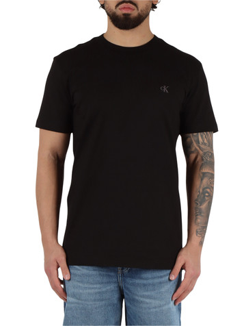 NERO | T-shirt in cotone con ricamo logo frontale
