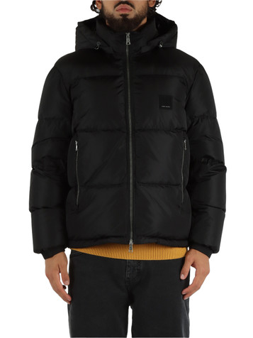 NERO | Piumino trapuntato con patch logo frontale