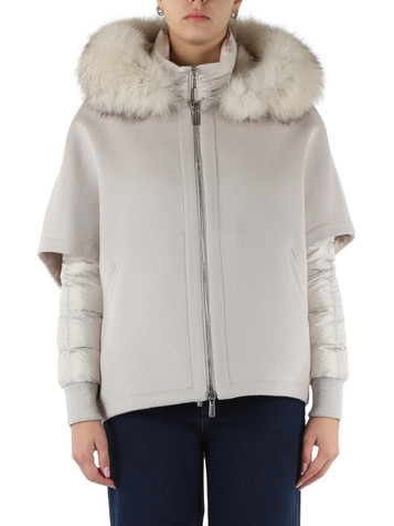 GRIGIO CHIARO | L'articolo PEGASO-CWR comprende una cappa ed un piumino