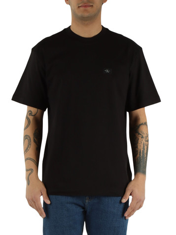 NERO | T-shirt in cotone con patch logo frontale