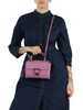VIOLA CHIARO | Borsa a mano in pelle martellata ARLETTIS Small