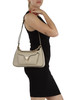 BEIGE | Handtasche aus genarbtem Leder BEAT GENERATION Medium