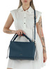 BLAU | BOHEME Medium Schultertasche aus genarbtem Leder