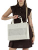 SAHNE | Shopper-Tasche aus geflochtenem Kunstleder mit Logo-Plakette
