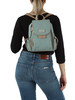 AZURBLAU | Canvas-Rucksack mit Logopatch und kontrastierenden Details