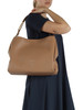 Tonfarbe | Schultertasche aus genarbtem Leder CECILE Large
