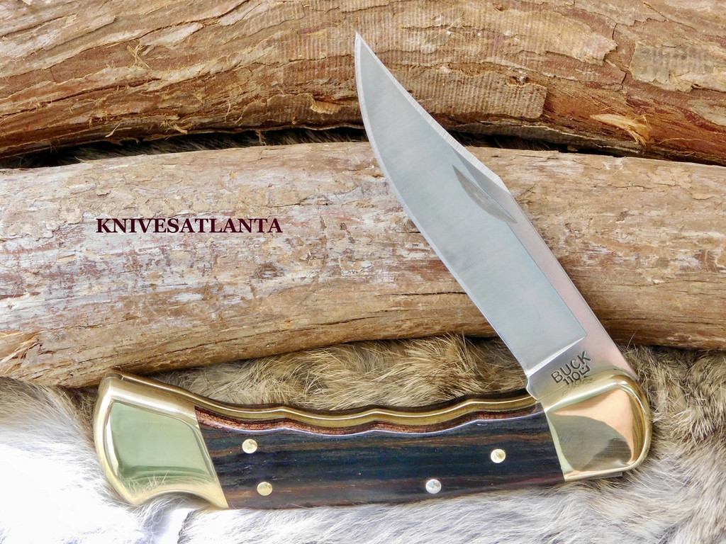 BUCK 110 Folding Hunter/Finger grooves