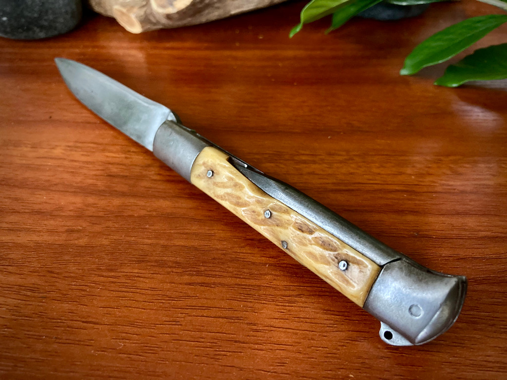 Therias 73 ~ SAILORS KNIFE ~  Bone ~ Vintage