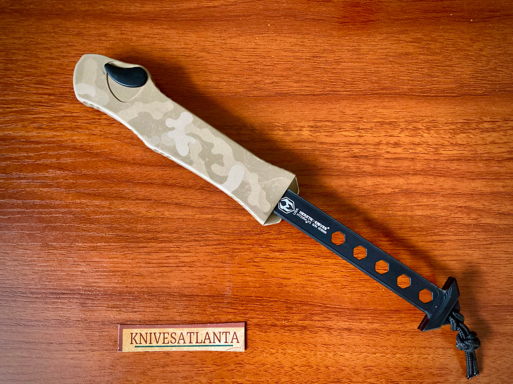 HERETIC KNIVES HYDRA V3 OTF AUTOMATIC KNIFE TAN CAMO 3.6" RECURVE TWO-TONE