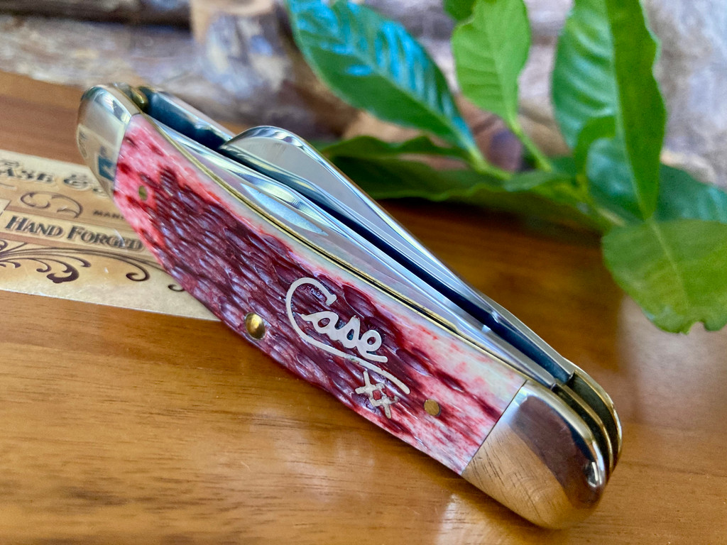 Case  Silver Script Cranberry Jigged Bone Sowbelly ~ Vintage 2003