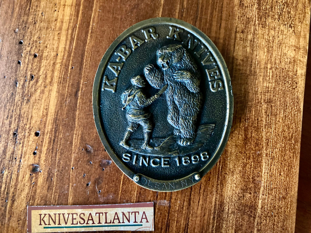 KA-BAR KNIVES SINCE 1898 ~ BELT BUCKLE ~ Davy Crockett BIG BEAR HUNTER 