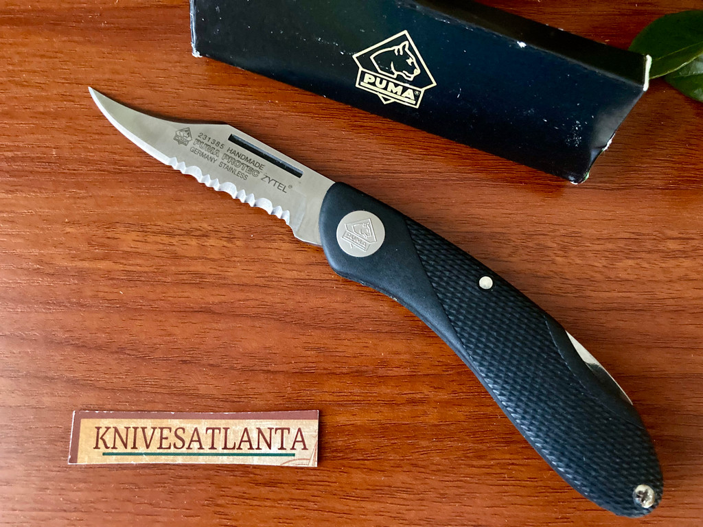 Puma 231385 Protec  Lightweight Lockback ~ Vintage 1991