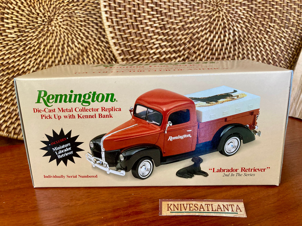 ERTL Remington "Labrador Retriever" 1940 Ford Pickup Truck ( F829) ~ Vintage 1996 