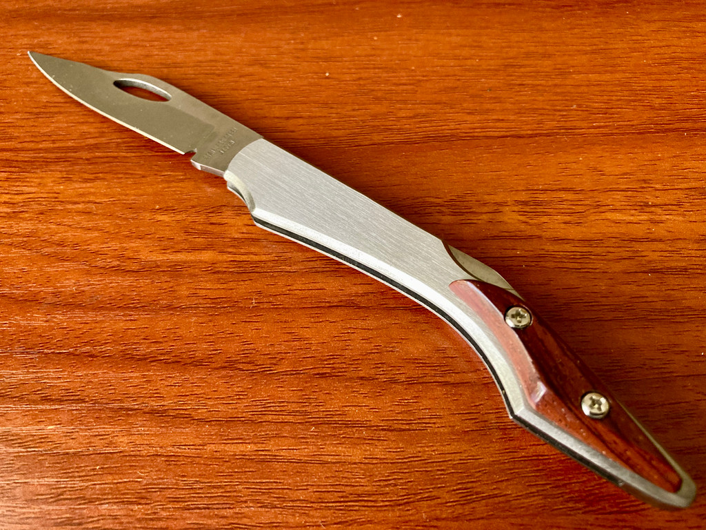 Japan J-31 Lockback Folder ~ Unidentified Maker ~ Vintage